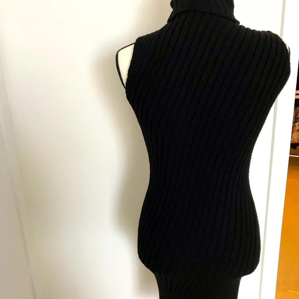 New Gucci black wool knit dress, size XS, sleeveless, tight fitting